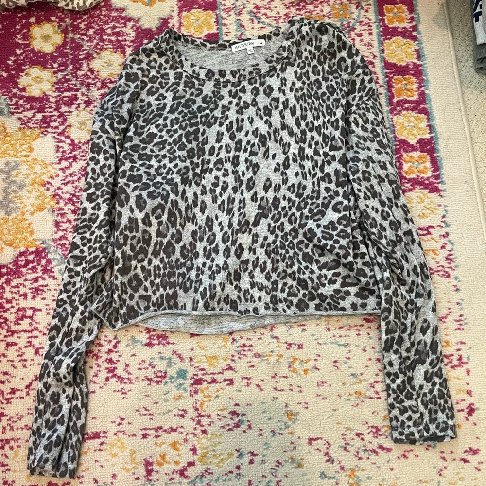 Antistar Gray Leopard Print Top